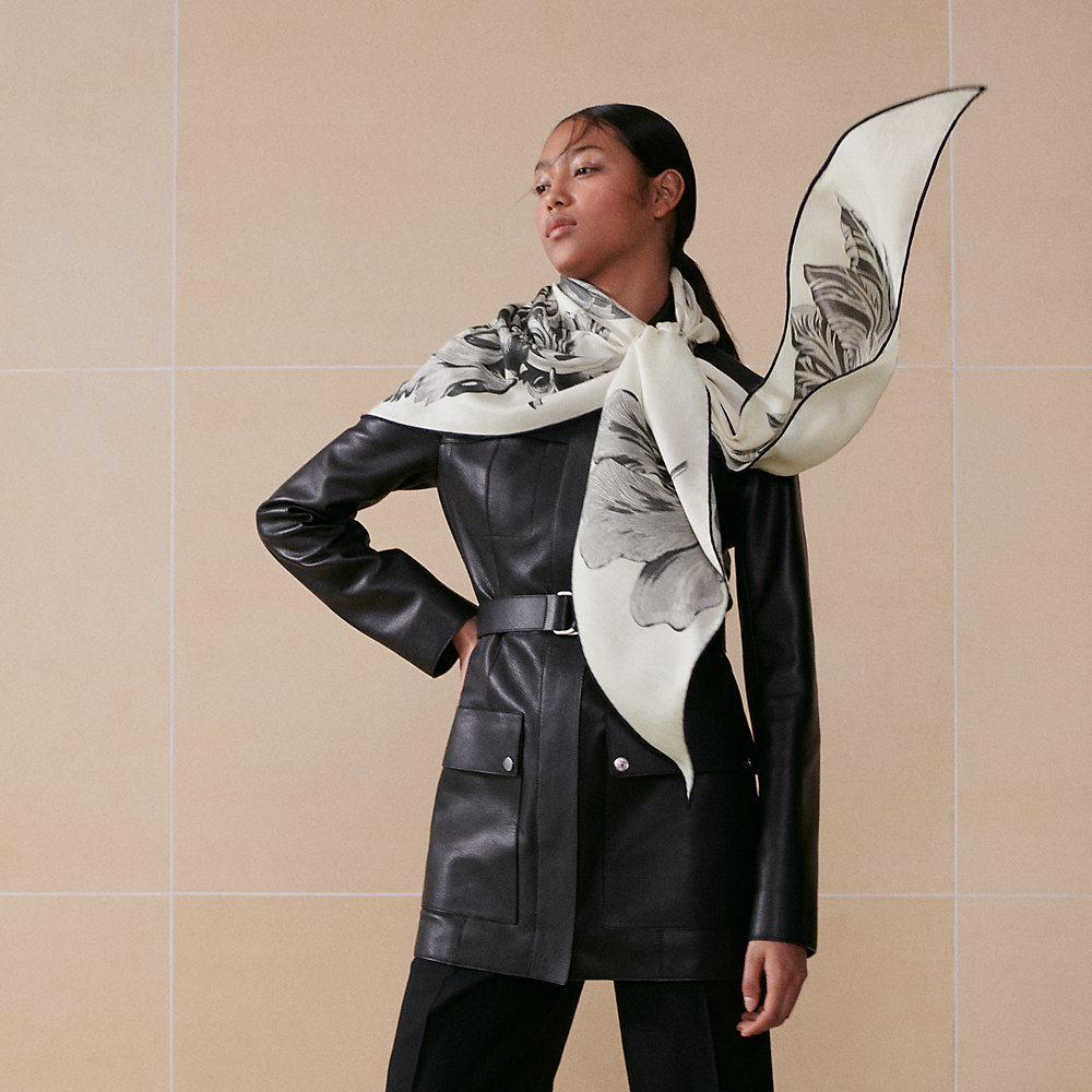 国内入手不可！【HERMES】カシシル Tulipomanie giant triangle Tulipomanie giant triangle | Hermès Mainland China